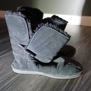 Bearpaw Size 9 Winter Boots